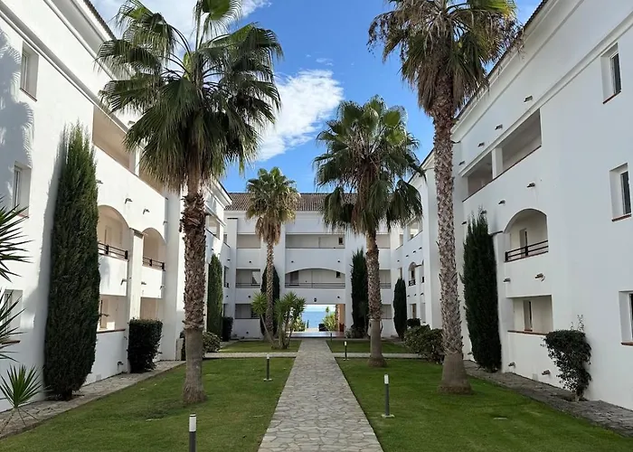 Avec Piscine En Costa Daire *