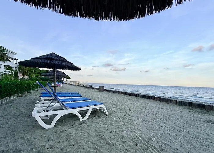 Avec Piscine En Costa Appartement